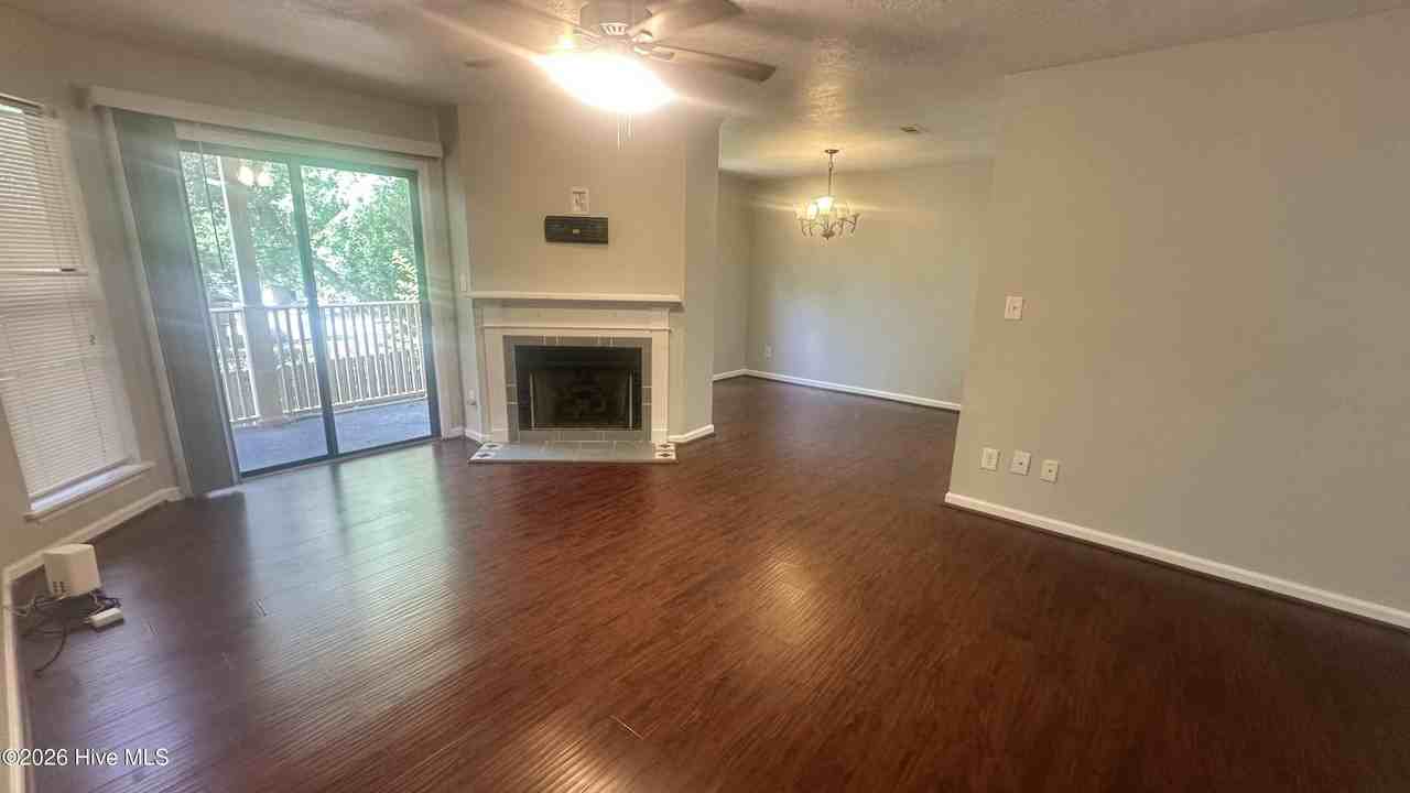 1112 Colony Place Dr - Photo 4 of 24