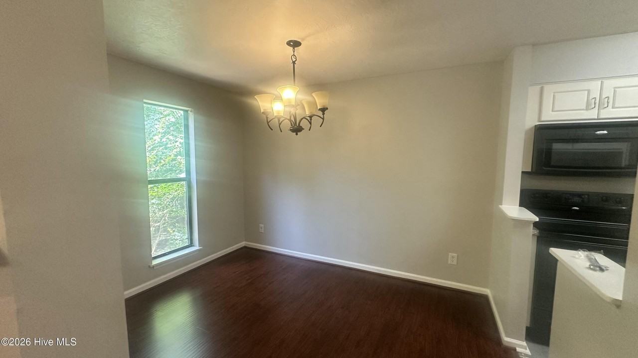 1112 Colony Place Dr - Photo 7 of 24