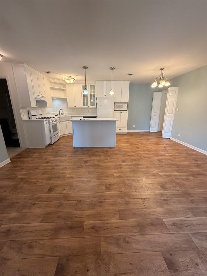 3 27th St #118 - Photo 3 of 12