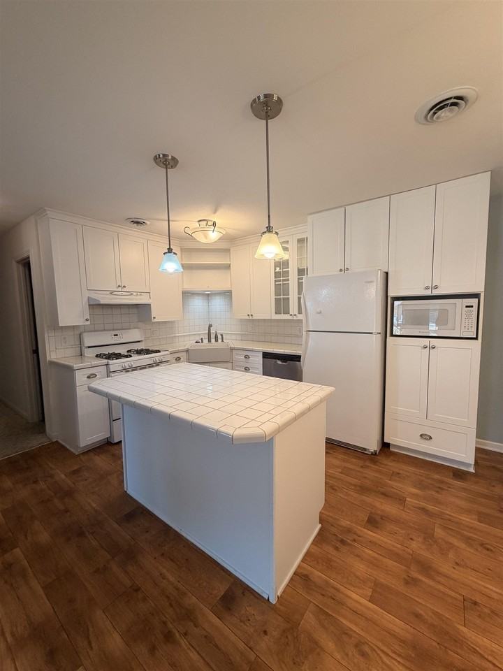 3 27th St #118 - Photo 5 of 12