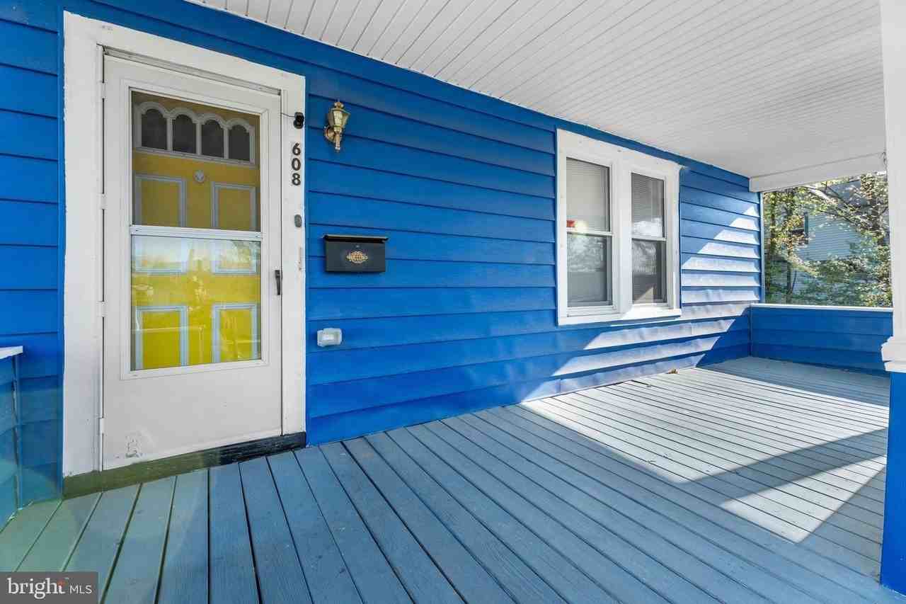 608 Tunbridge Rd - Photo 3 of 27
