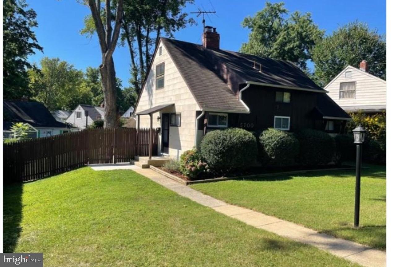 5700 Stillwell Rd - Photo 2 of 12