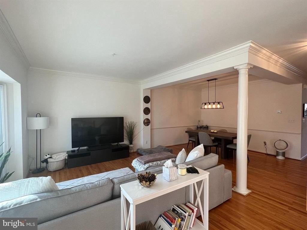 8502 Harvest Oak Dr - Photo 3 of 15
