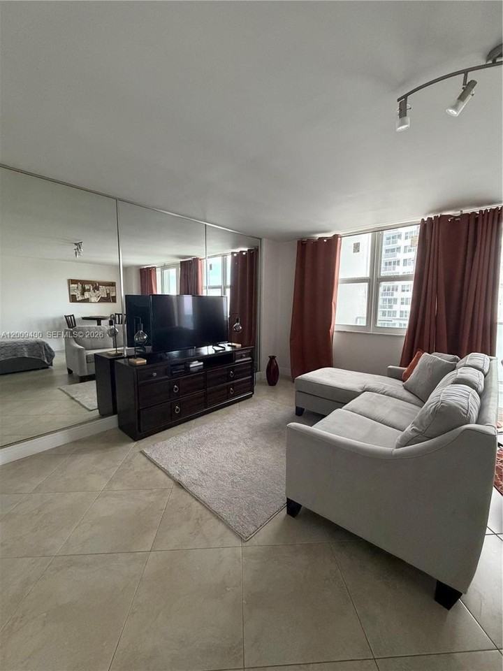 3180 S Ocean Dr #1705 - Photo 3 of 13