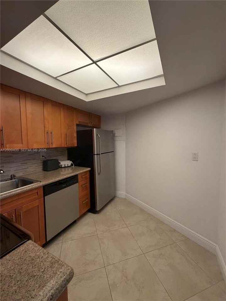 3180 S Ocean Dr #1705 - Photo 7 of 13