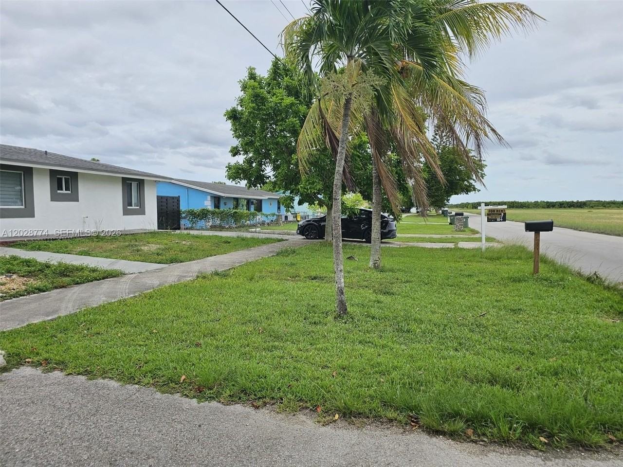 75 Sw 18th Ave - Photo 4 of 31