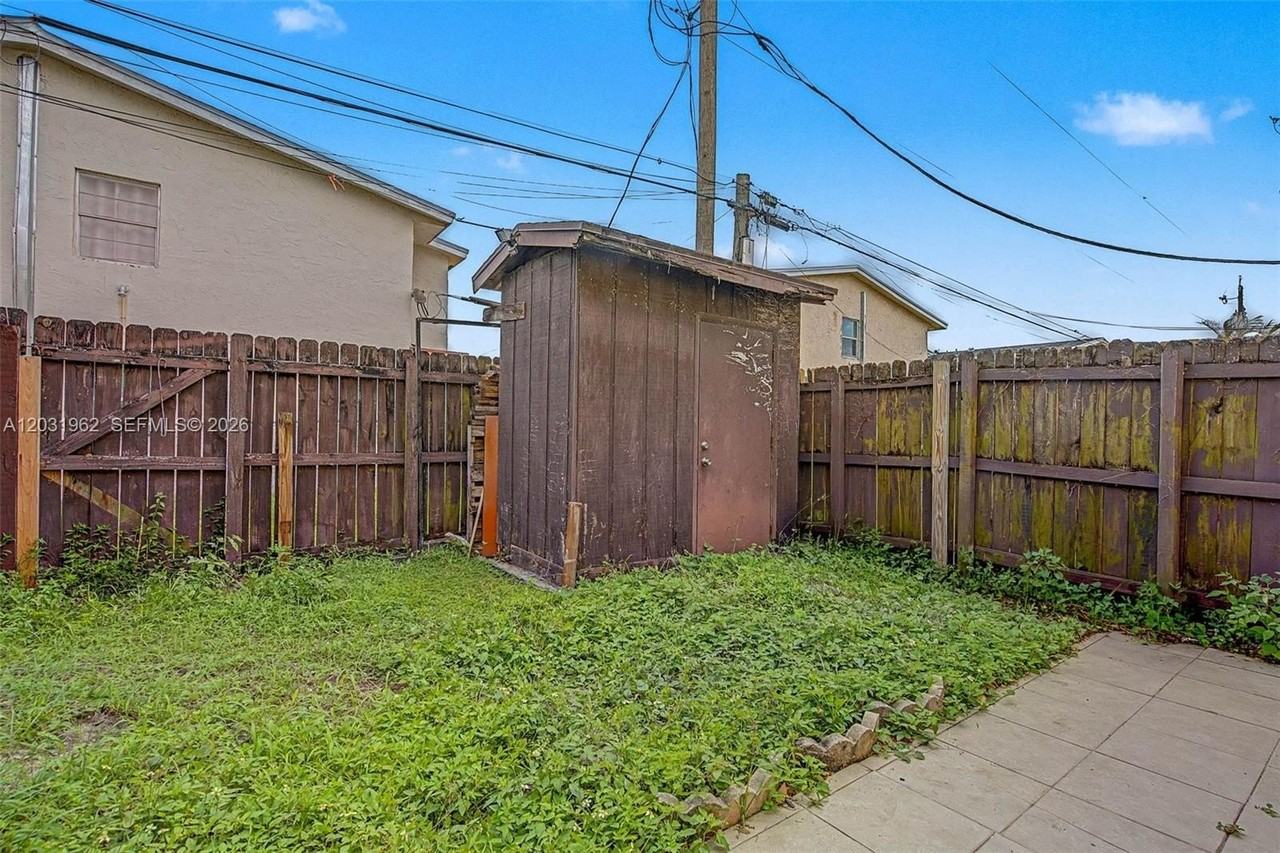 3764 Sw 60th Ter #15 - Photo 3 of 28