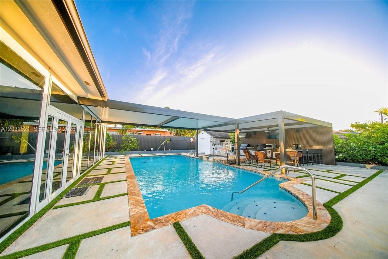 280 Nw 59th Ct - Photo 5 of 29