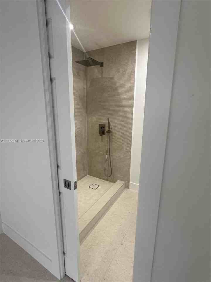 11430 Sw 5th Ter #0 - Photo 4 of 5