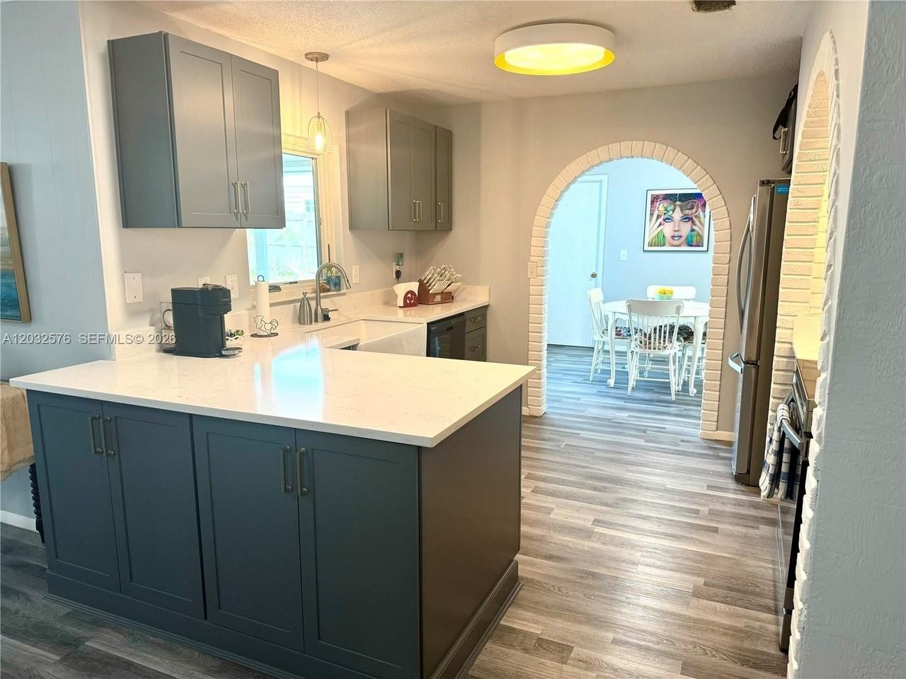 1063 Wexford Way - Photo 4 of 16