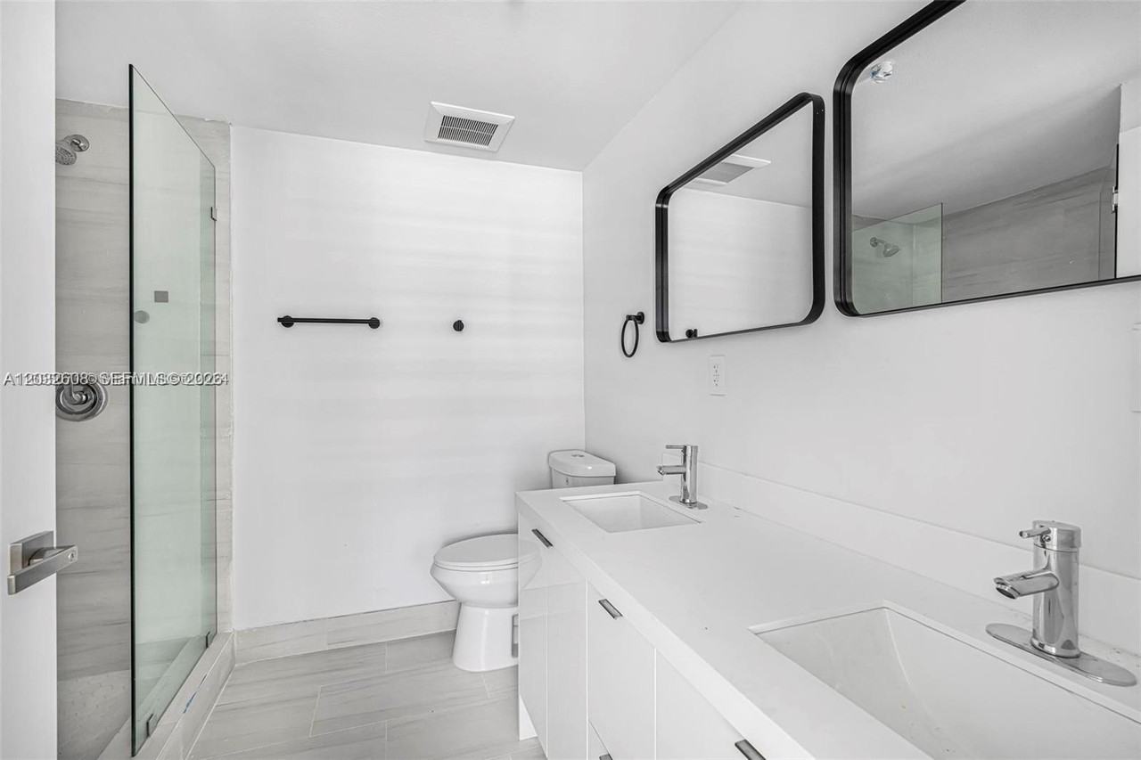 16955 Sw 100th Ave #1 - Photo 6 of 11
