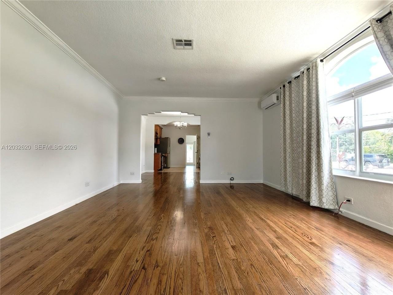 470 Sw 25th Rd - Photo 4 of 17