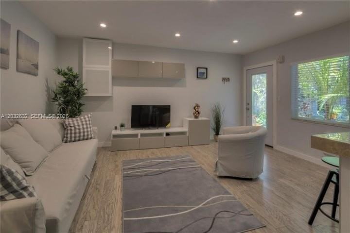 659 Meridian Ave #10 - Photo 5 of 11