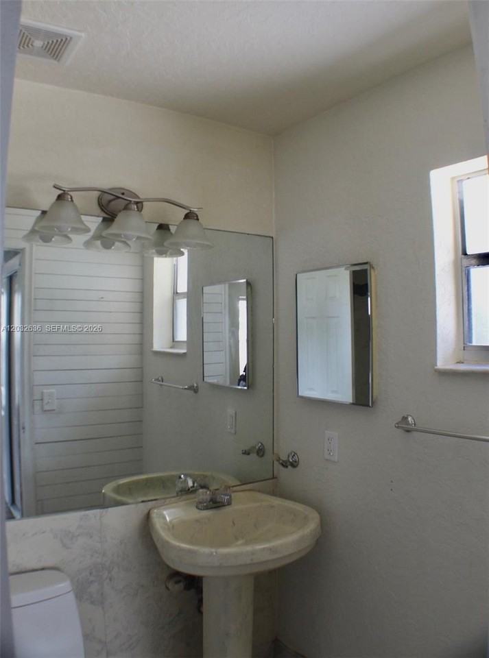 10784 Nw 23rd Ct - Photo 6 of 12