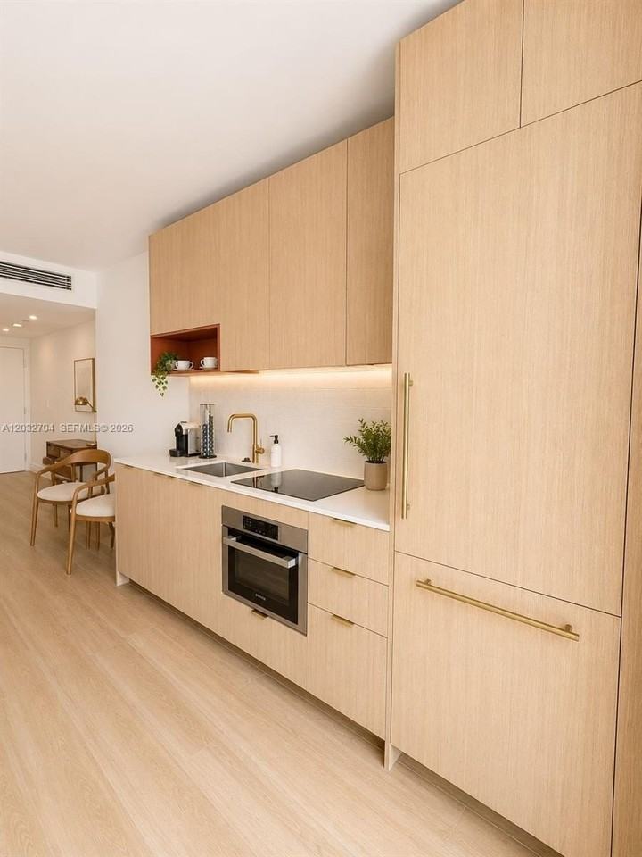 32 St 90 ne #926 - Photo 4 of 18