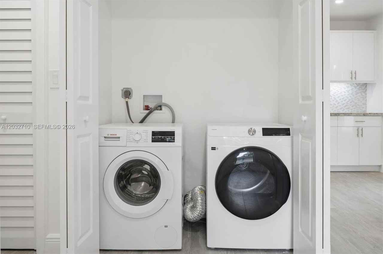 2775 Sw 12th St #2775 - Photo 5 of 16