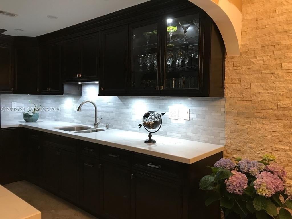 1300 Sw 122nd Ave #206-2 - Photo 4 of 23