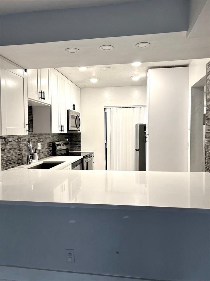 4070 Sierra Ter #4070 - Photo 6 of 31