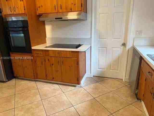 753 Navarre Ave - Photo 6 of 24