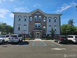 featured image of 33 2nd St