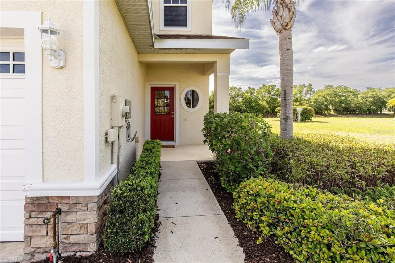1085 Jonah Dr - Photo 5 of 37