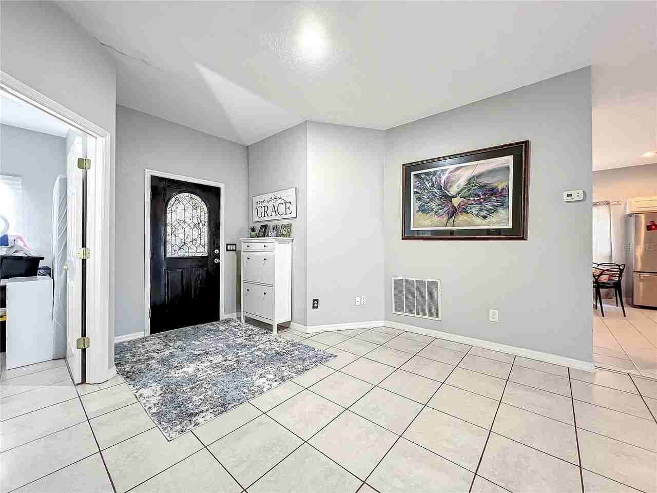 501 Summer Place Loop - Photo 4 of 17