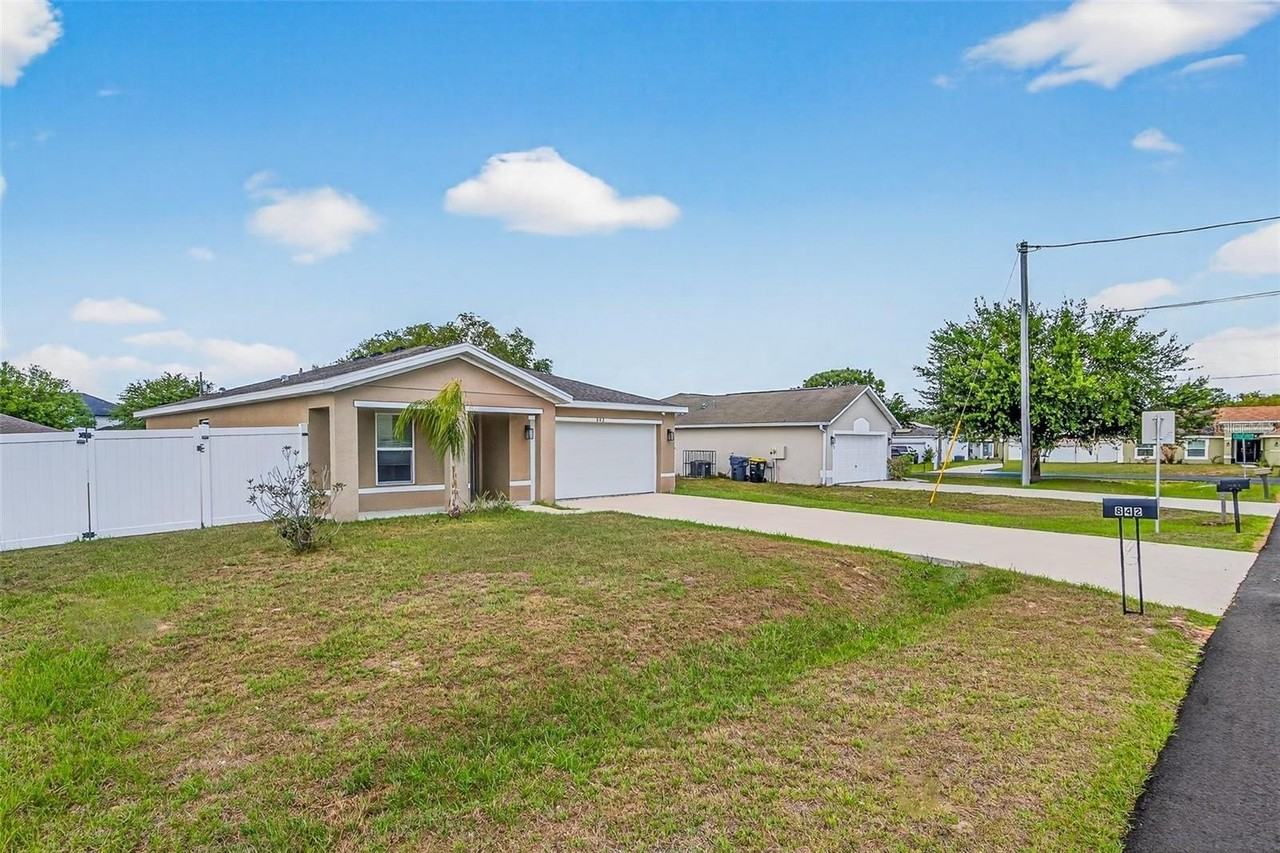 842 Gila Way - Photo 3 of 43
