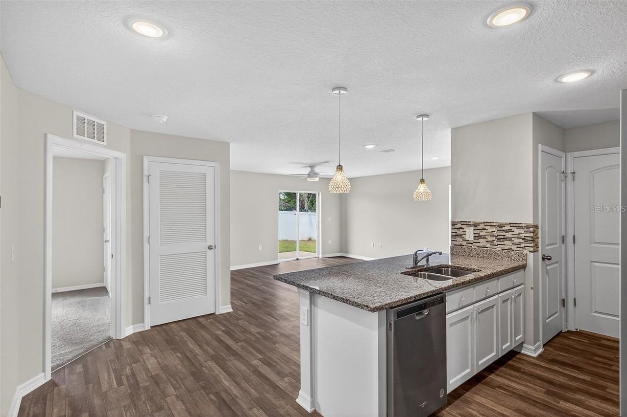 842 Gila Way - Photo 6 of 43