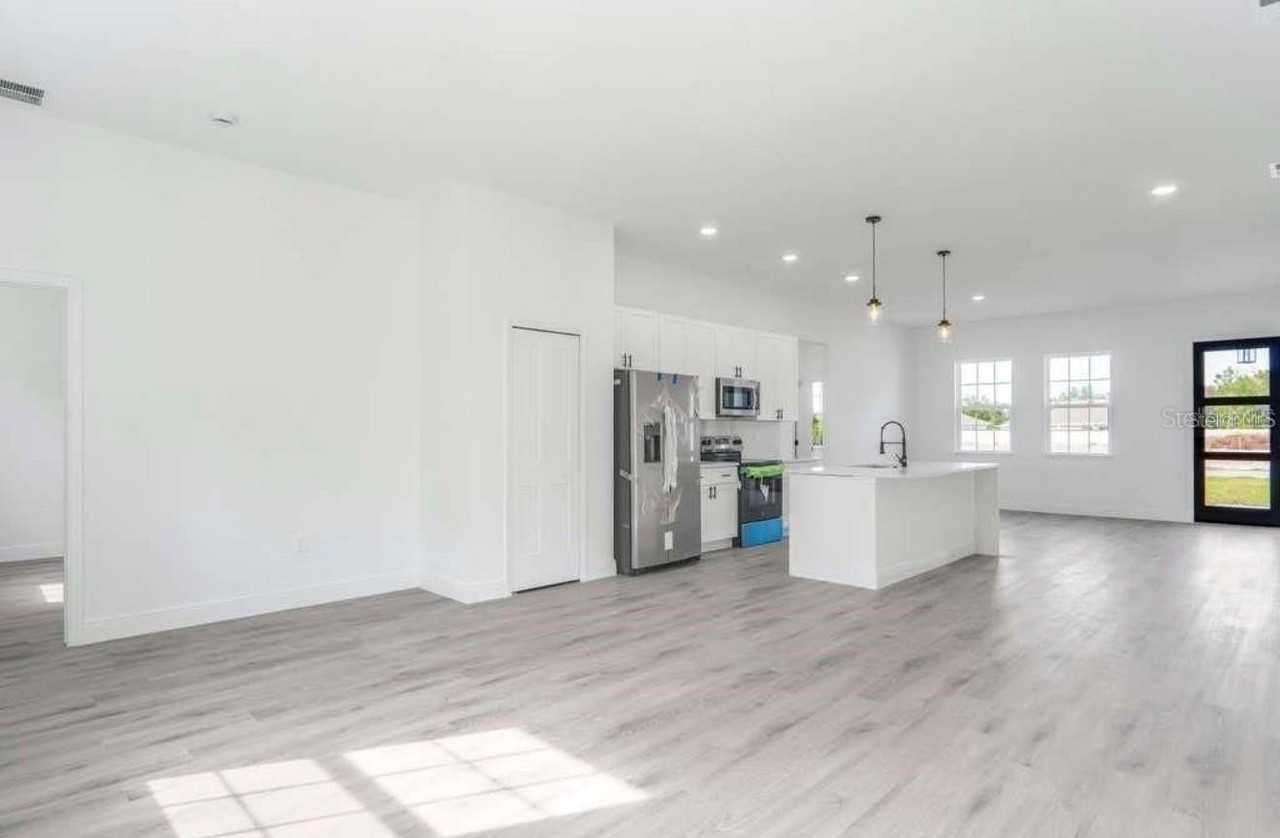 2410 Sw 147th Lane Rd - Photo 6 of 33