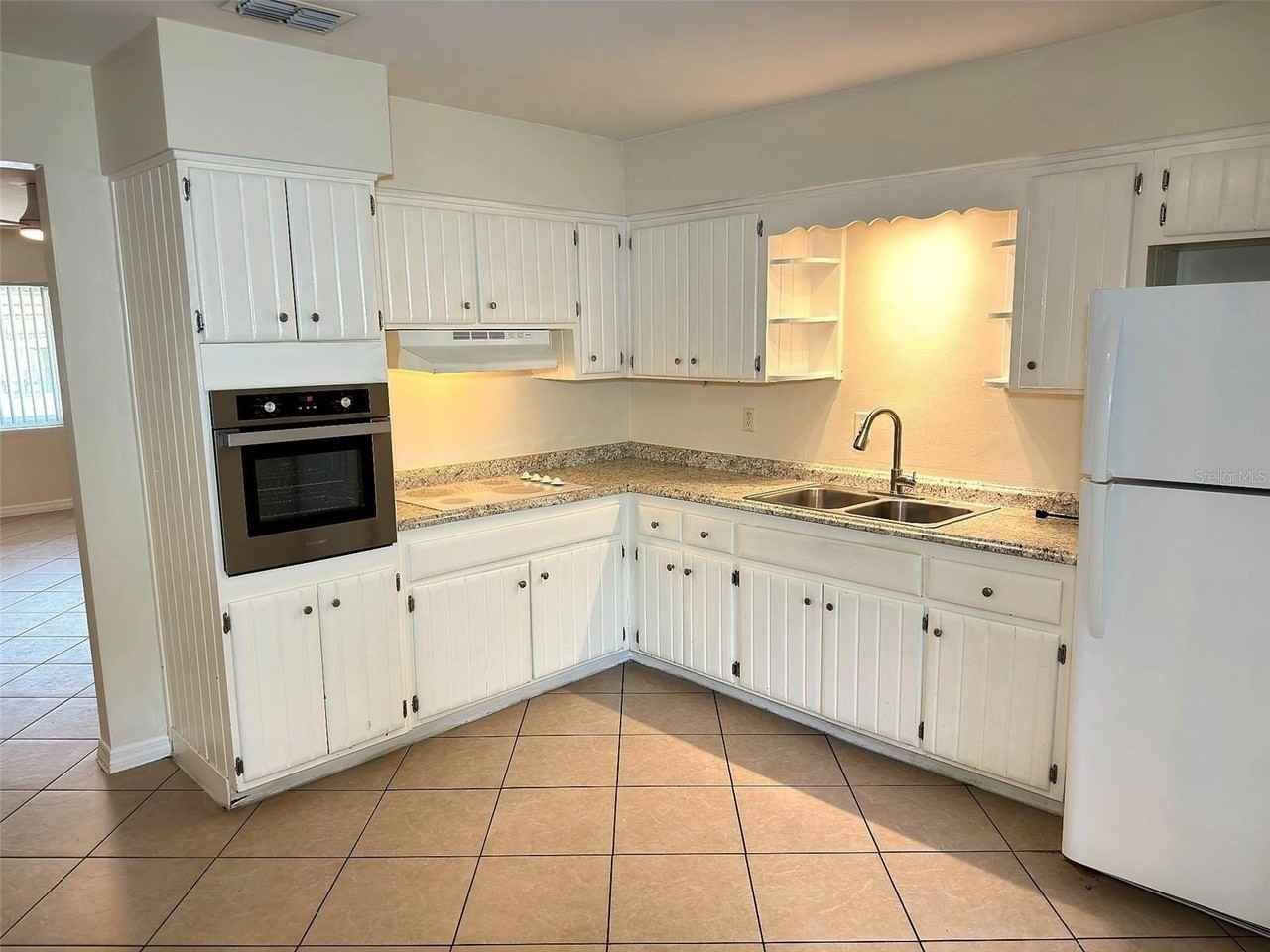 1432 Lotus Path - Photo 6 of 21