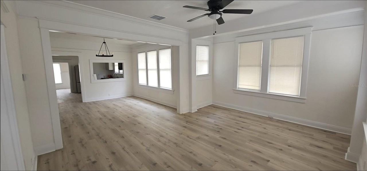 2312 E 8th Ave - Photo 5 of 17