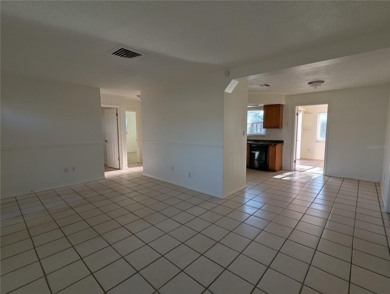 9310 Whitman Ln - Photo 6 of 17