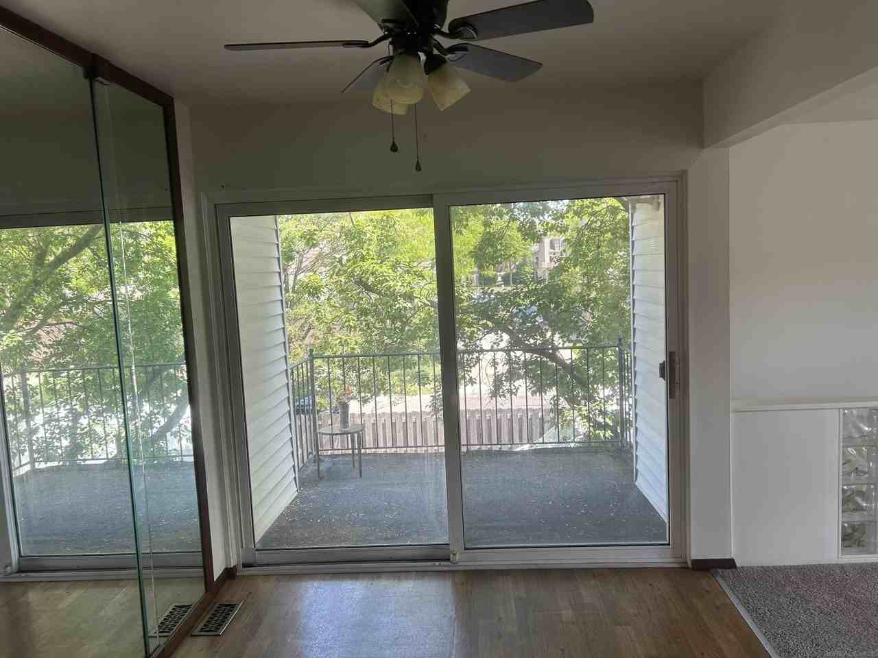 26070 N Lake Dr - Photo 5 of 11