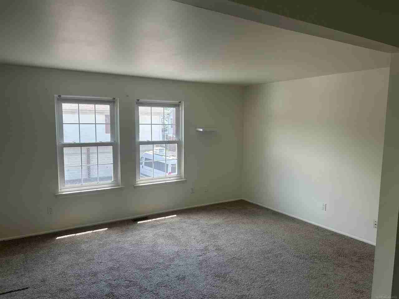26070 N Lake Dr - Photo 7 of 11