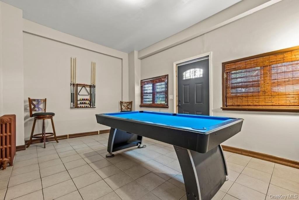 3121 Sedgwick Ave - Photo 7 of 38