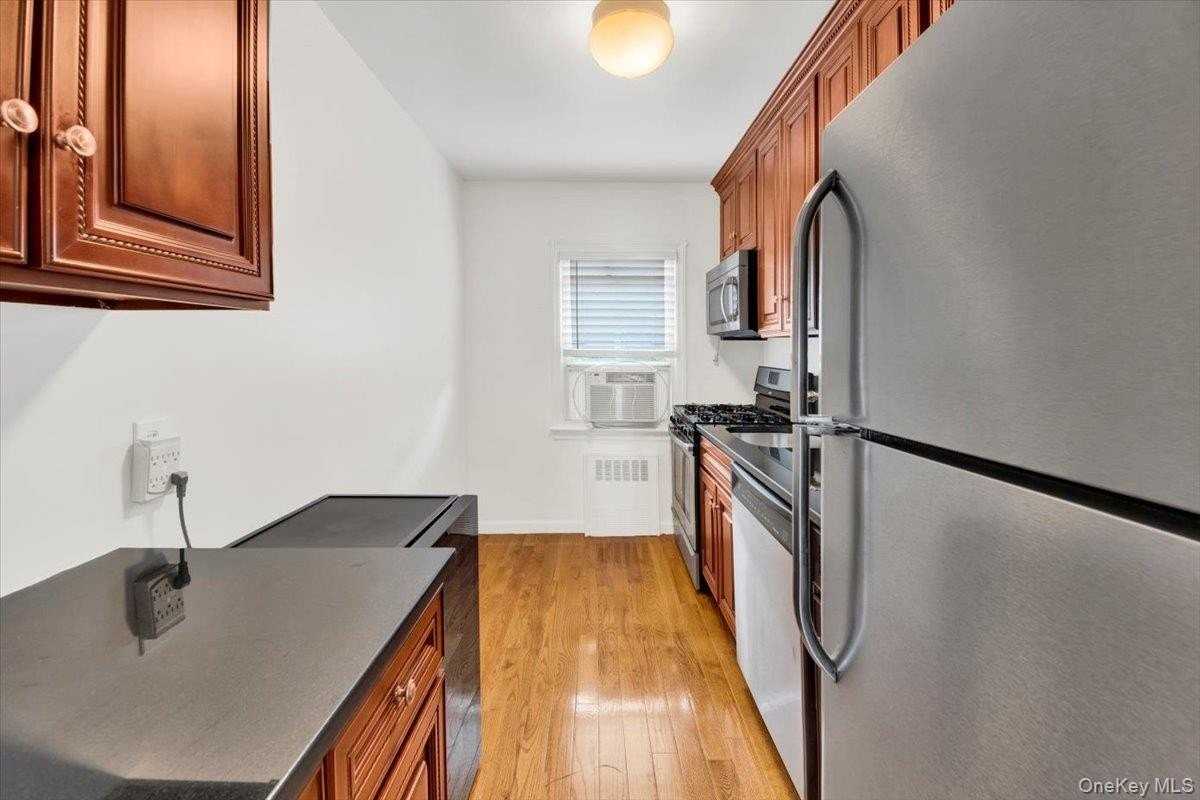 10 South Rd #2F - Photo 2 of 16