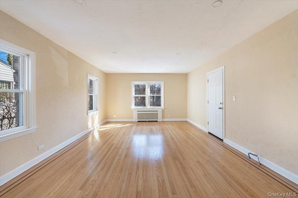57 Putnam Ave - Photo 5 of 12