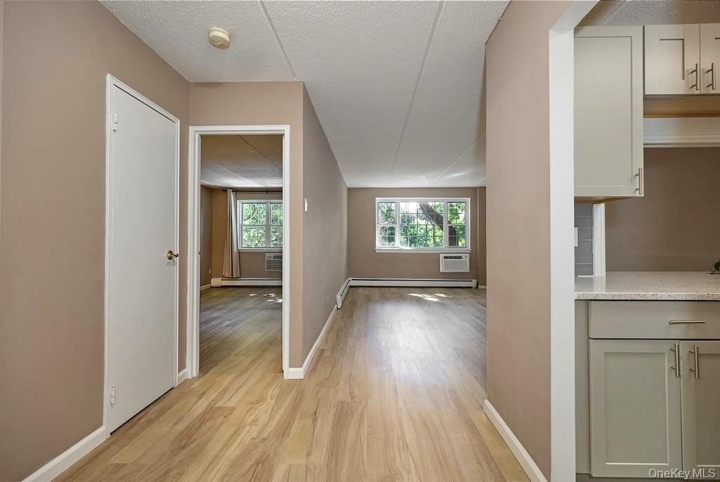 2 Consulate Dr #1J - Photo 5 of 24