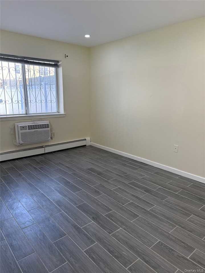 182 Beach 61st St - Photo 7 of 14