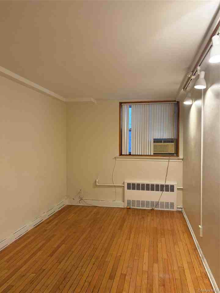 8621 17th Ave - Photo 4 of 11