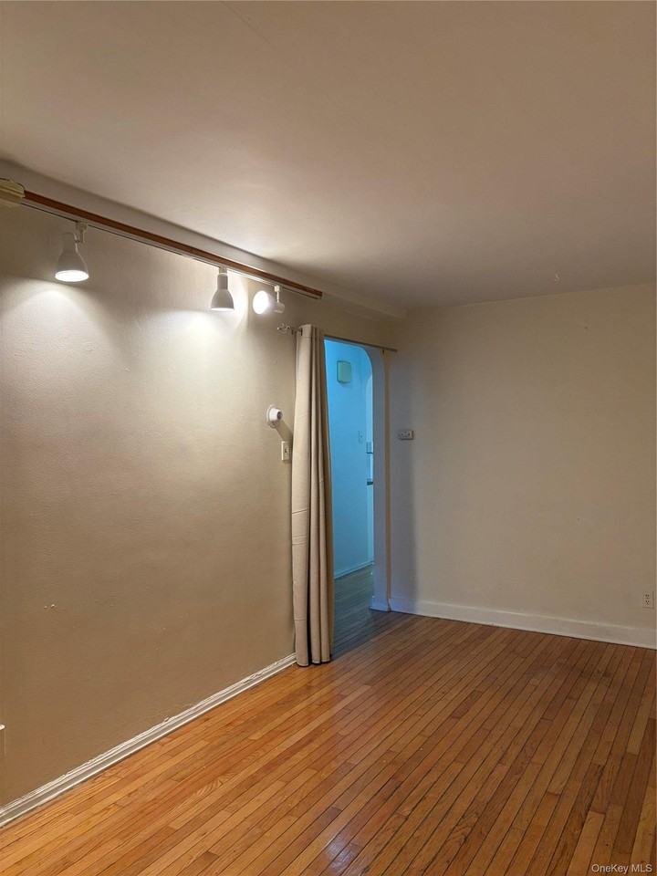 8621 17th Ave - Photo 6 of 11