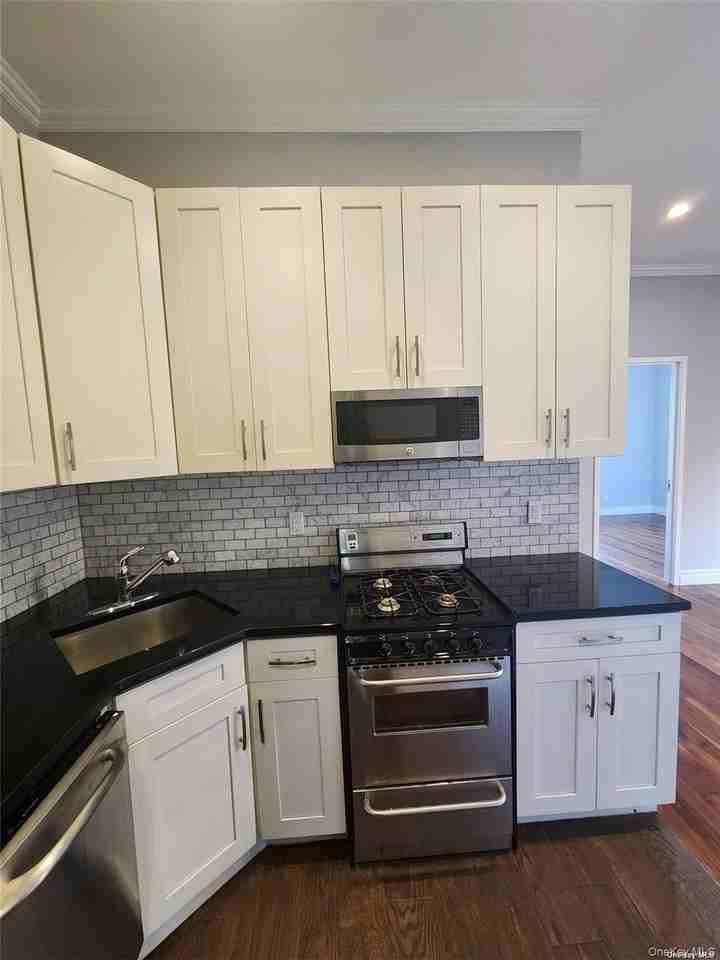 133 Lincoln Ave #D