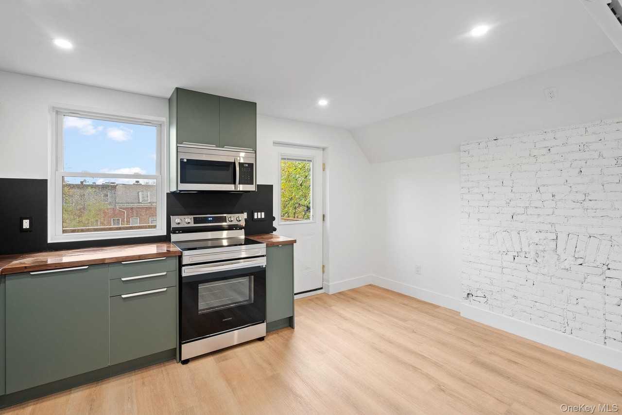 117 Lander St #3 - Photo 3 of 48