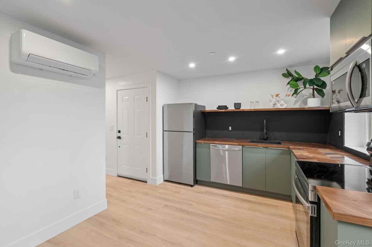 117 Lander St #3 - Photo 5 of 48