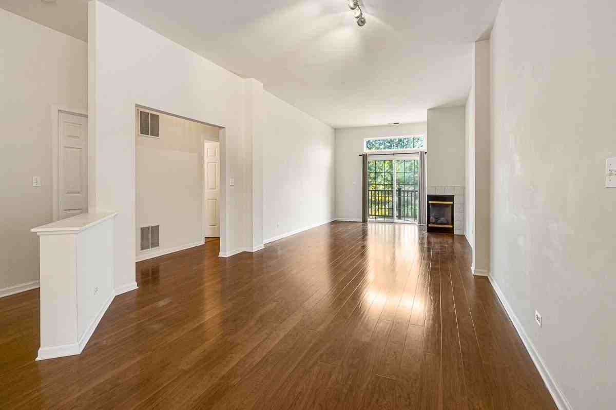 2409 Wilton Ln - Photo 7 of 28