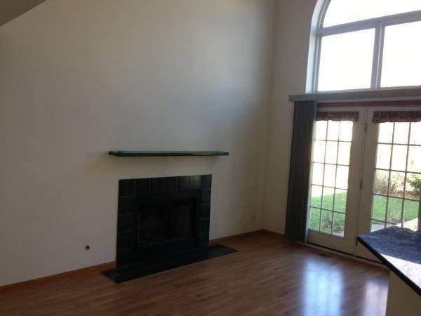 1456 Lancaster Ct - Photo 5 of 18