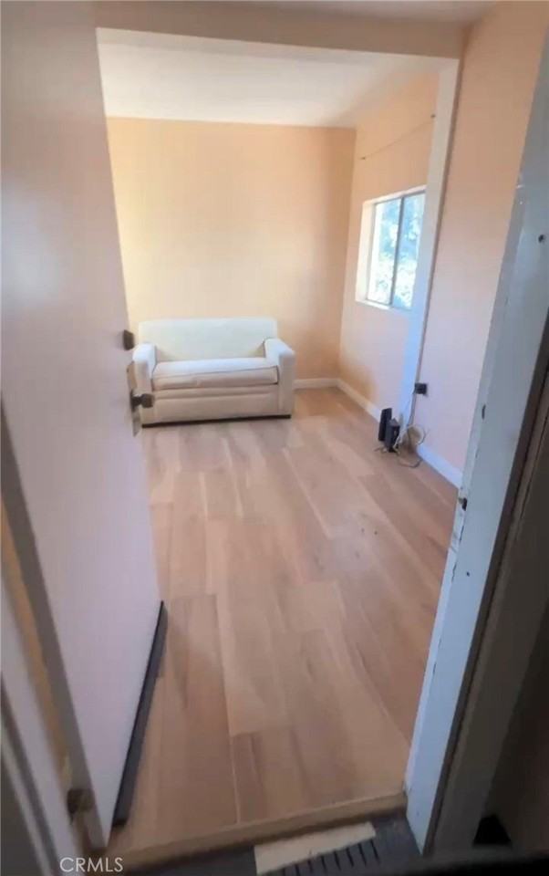 356 S Gless St - Photo 3 of 12