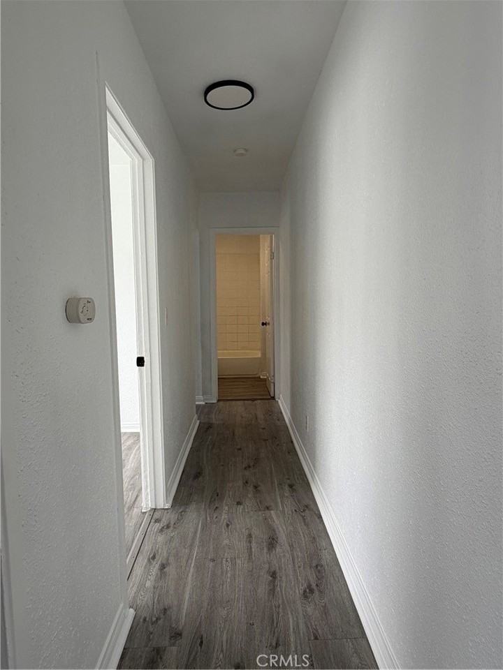 304 W Cedar St - Photo 6 of 9