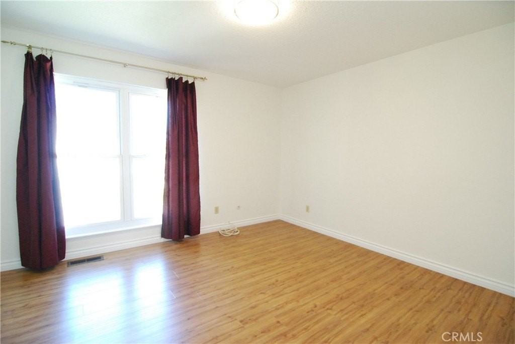 11027 Slater Ave - Photo 4 of 8