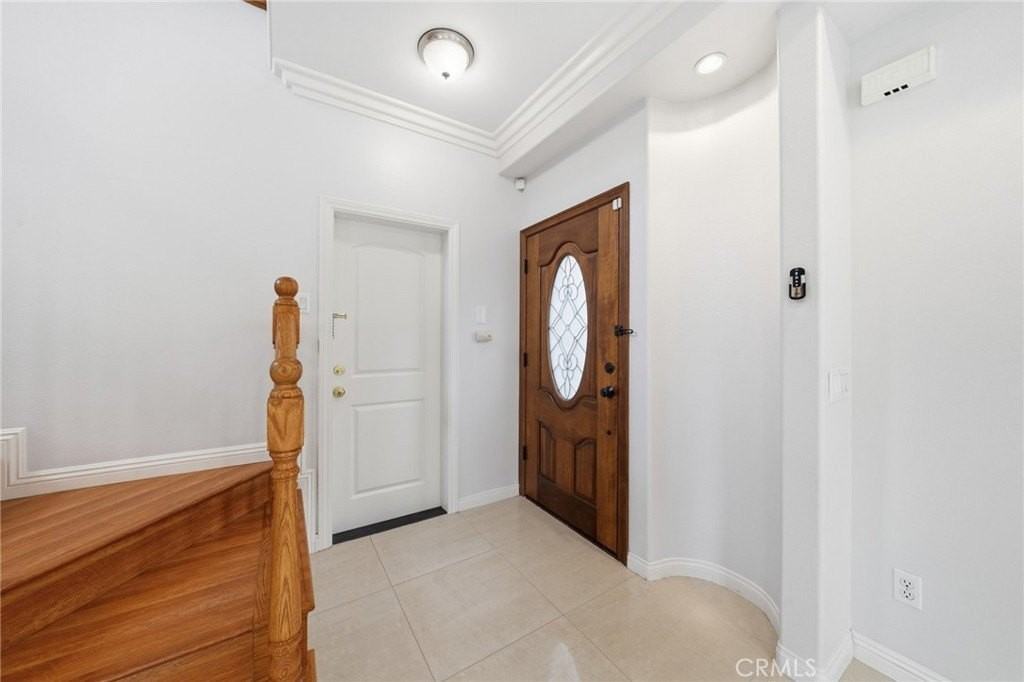 5803 Fullerton Ave - Photo 3 of 37